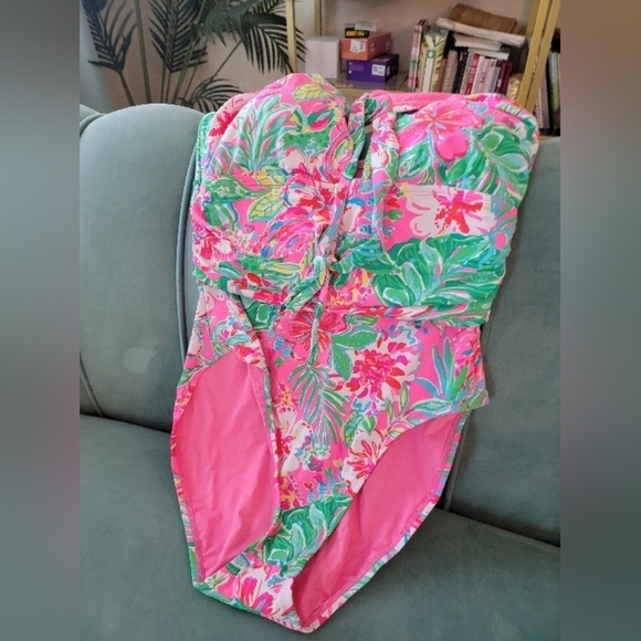 BNWT - Lilly Pulitzer Ledger Halter Swimsuit in Women's Size 12 - Picture 6 of 10